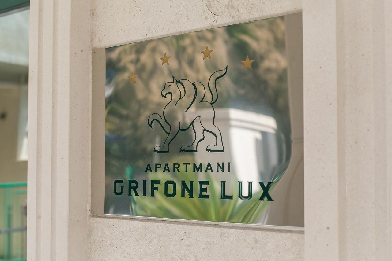 Apartments Grifone Lux Herceg Novi Exteriér fotografie