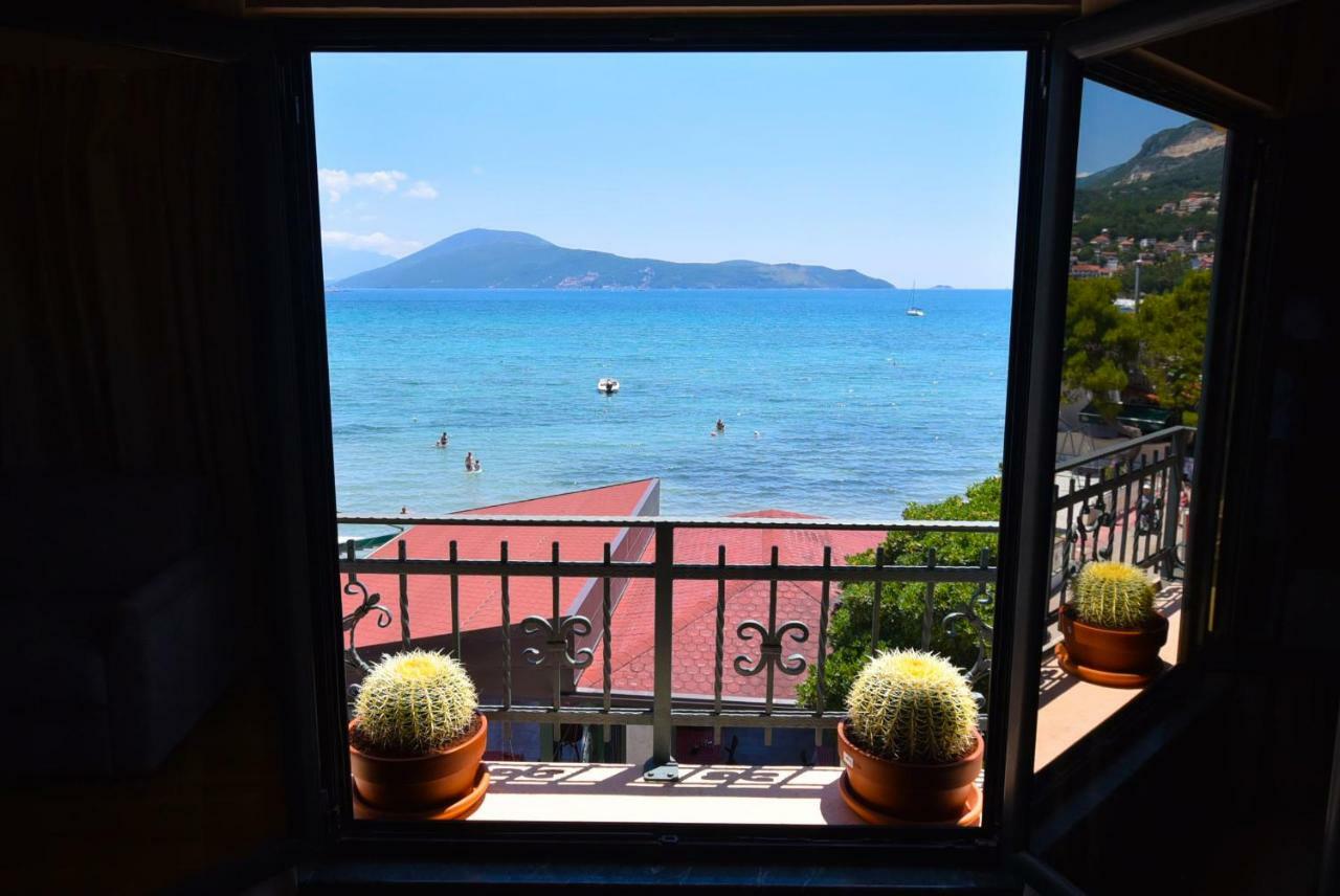 Apartments Grifone Lux Herceg Novi Exteriér fotografie