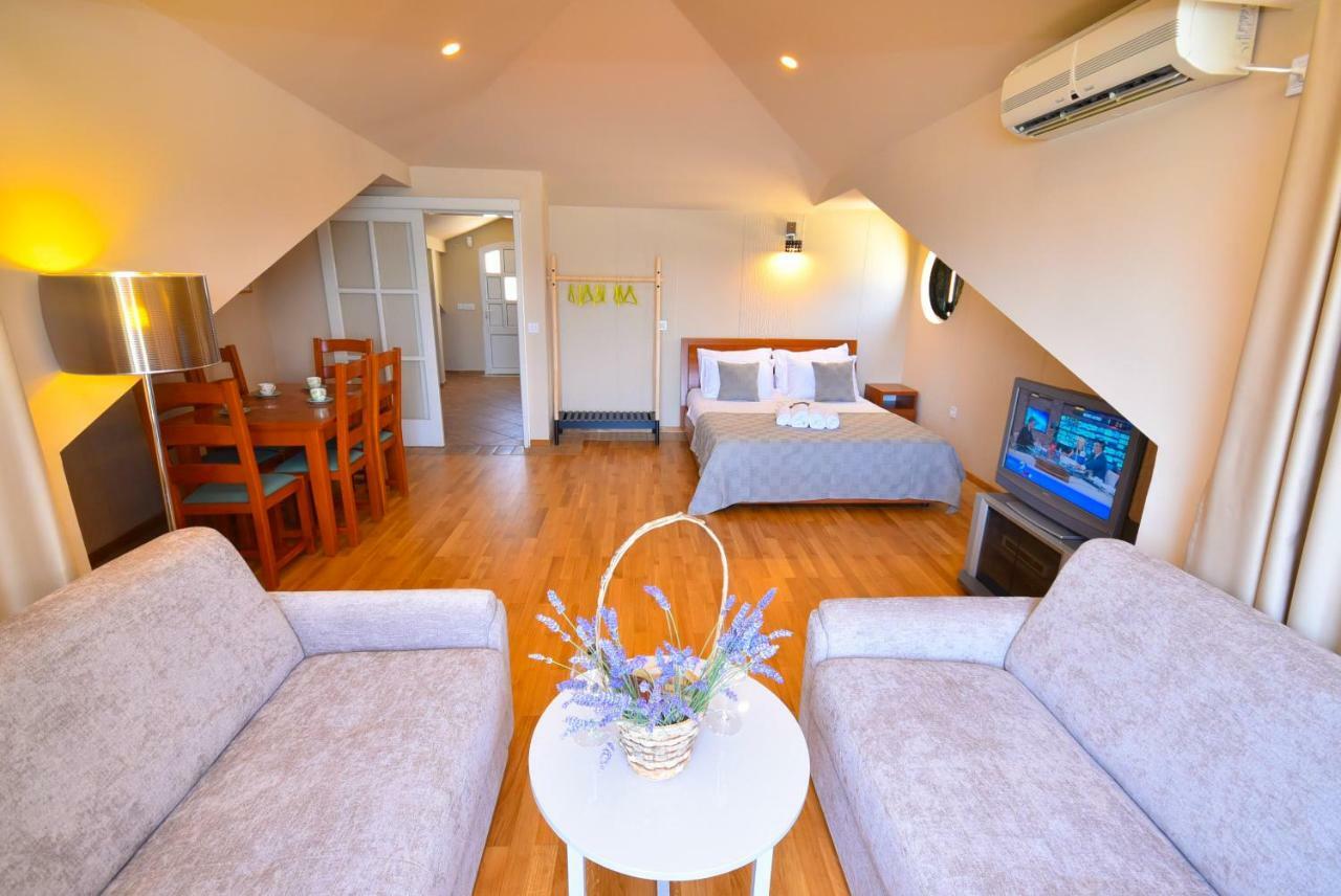 Apartments Grifone Lux Herceg Novi Exteriér fotografie