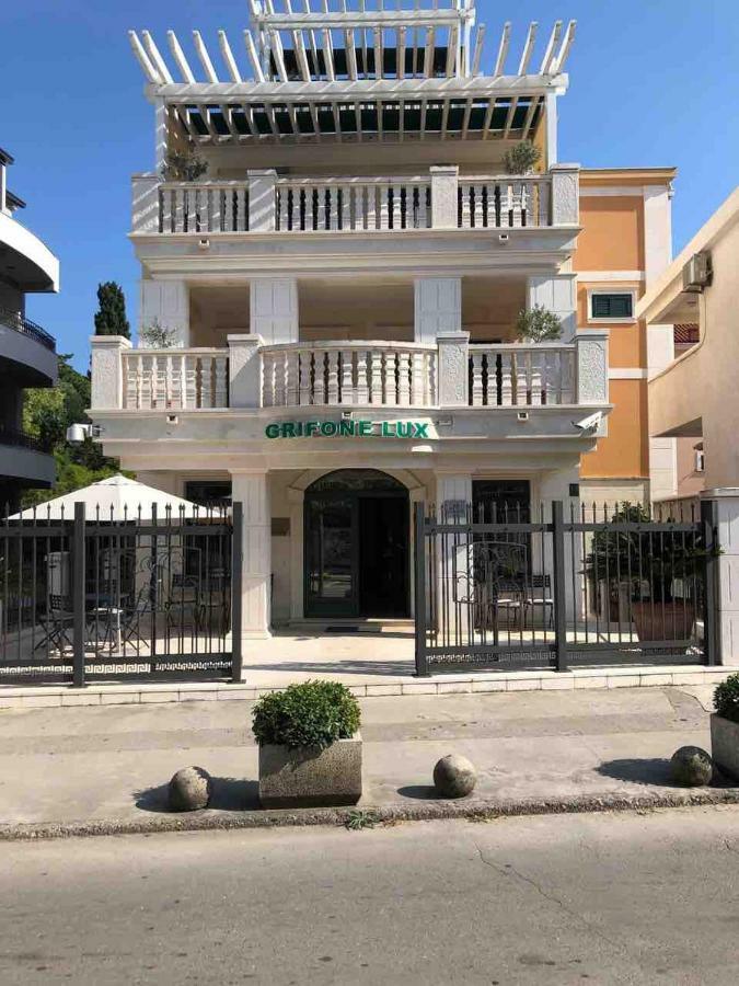 Apartments Grifone Lux Herceg Novi Exteriér fotografie